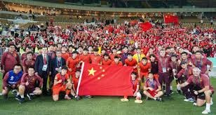 还剩11场，湖人吞3连败！美媒急坏火速支招：三核不变+3人争2首发